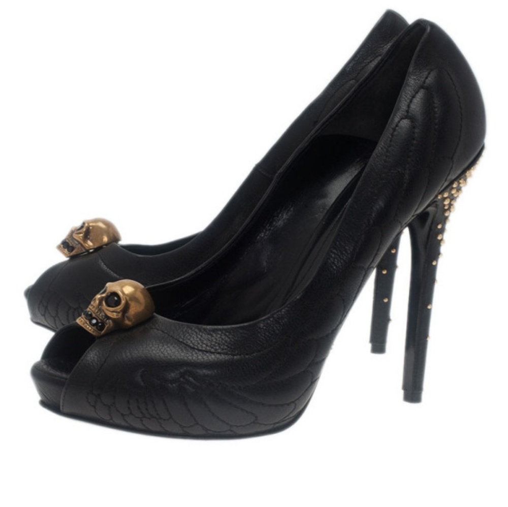 *SOLD* New Alexander McQueen Dimond Skull Peep Toe - Picture 1 of 7